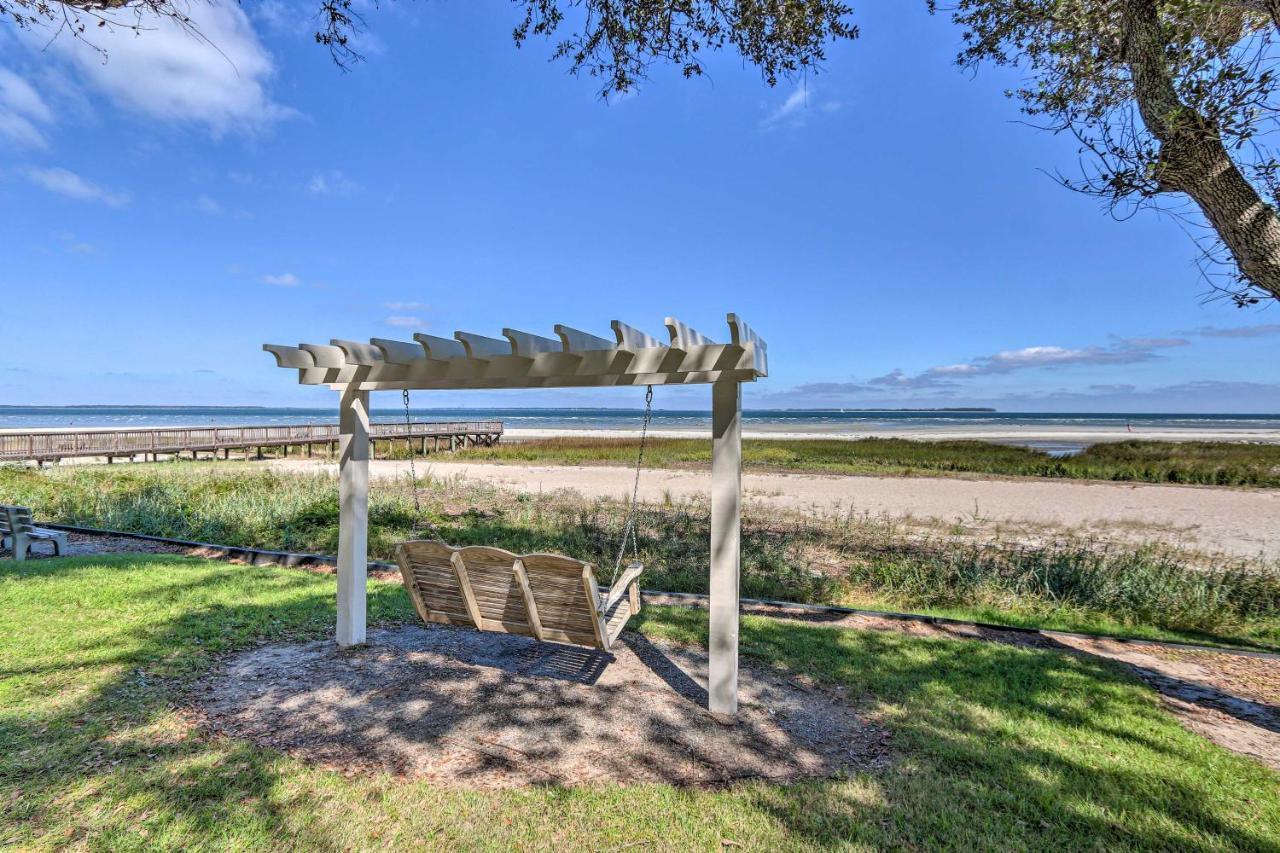Colorful Hilton Head Condo With Beach And Pool Access! Hilton Head Island Kültér fotó
