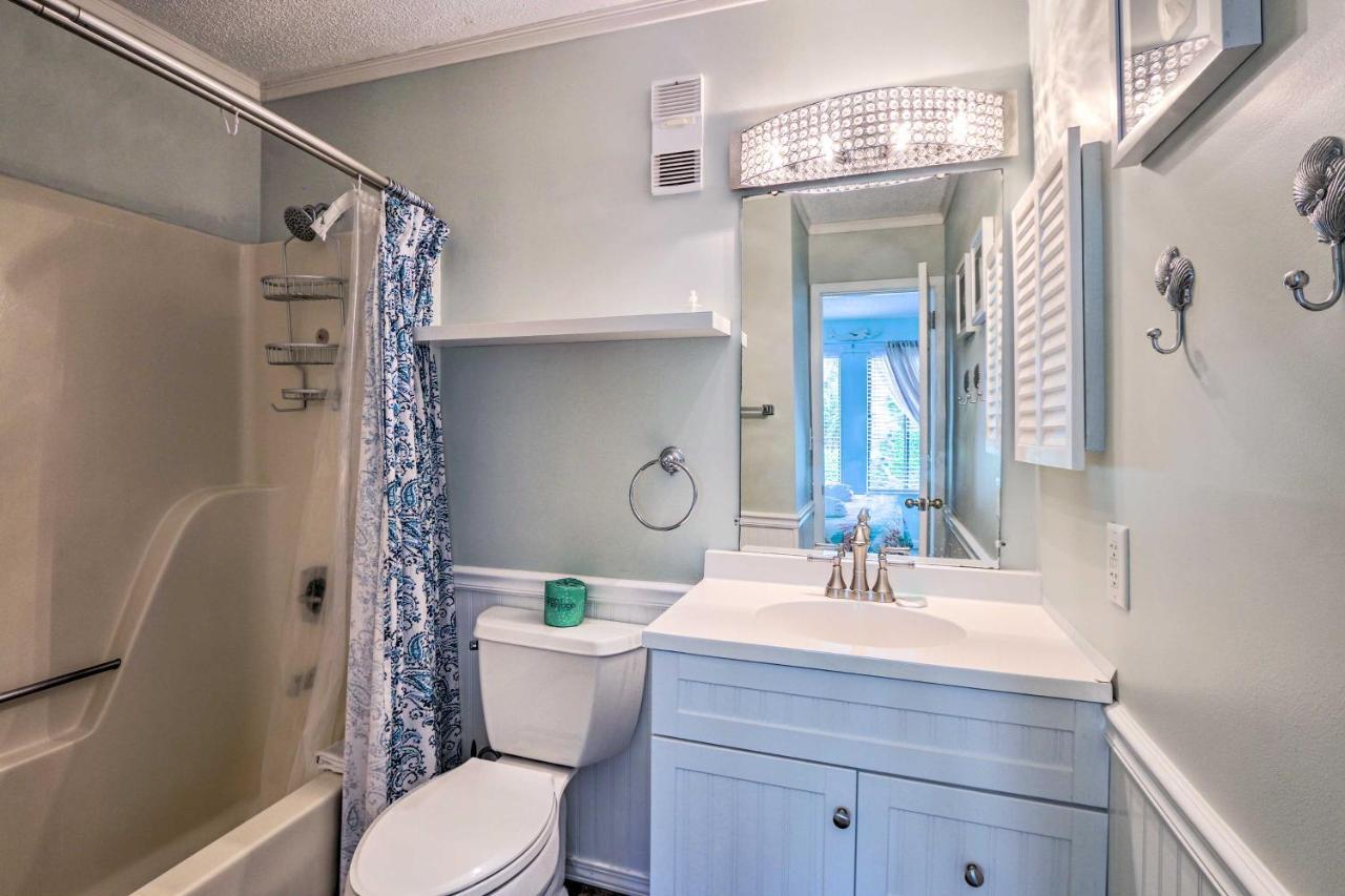 Colorful Hilton Head Condo With Beach And Pool Access! Hilton Head Island Kültér fotó